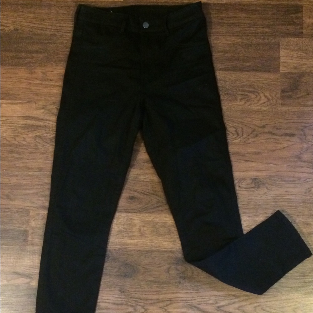 H&M Highwaisted Black Jeans
